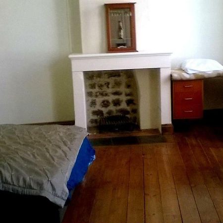 La Maison De L'Aubepin Saint-Savinien 外观 照片
